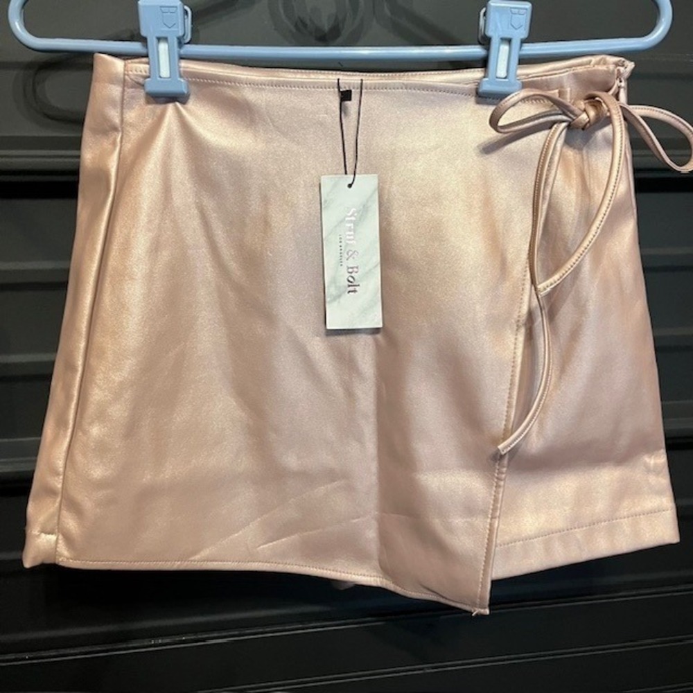 Strut & Bolt Faux Leather‎ Wrap Mini Skort Women's Small Pink Tie Waist